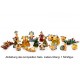 Keramik Minifigur - Elch sitzend mit Weihnachtsmütze - gemischte Farben 2